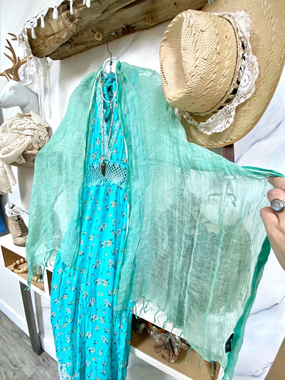 Dreamy Aqua LINEN scarf/wrap w resort vacay beach ocean vibe - Picture 12 of 15